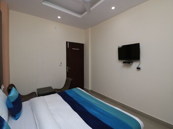Oyo 9844 Hotel Hill View Guestroom
