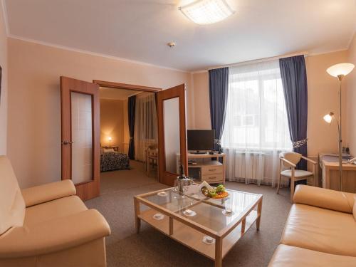 Business Hotel Sibiria (بیزنس هتل سیبیریا) 