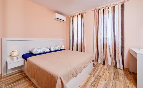 Aleksandrovi Apartament 