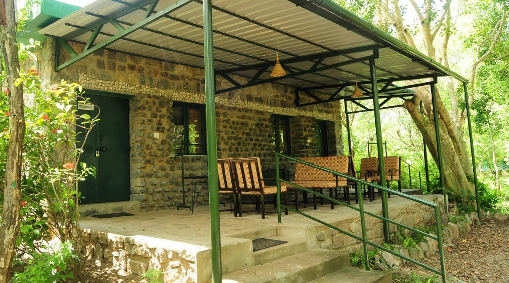 Bamboo Banks Farm & Guest House 