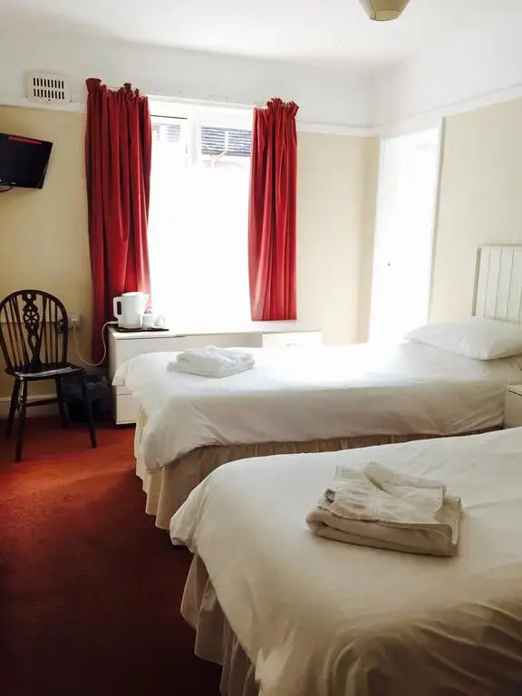 Chatsworth Hotel 