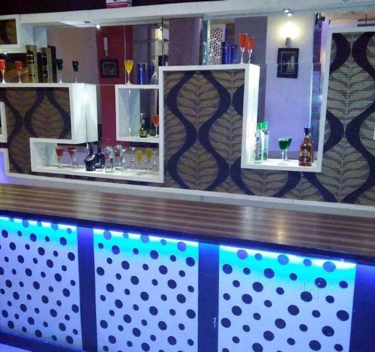 Phoenix Hotel 