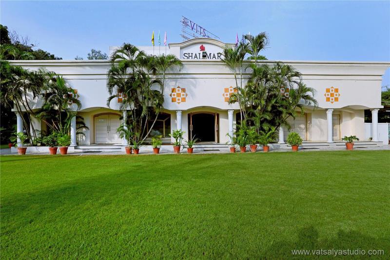 Vits Shalimar Hotel (ویتس شالیمار هتل) 