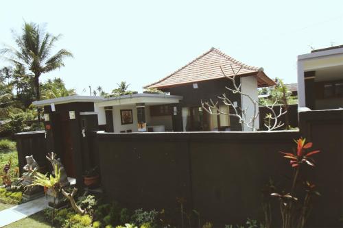 Gayatri Diuma Villas 