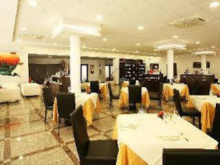 Record Hotel 