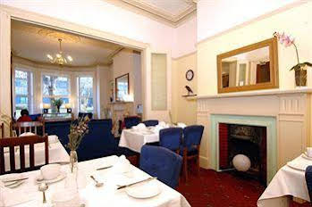 Pearl Court Guesthouse 