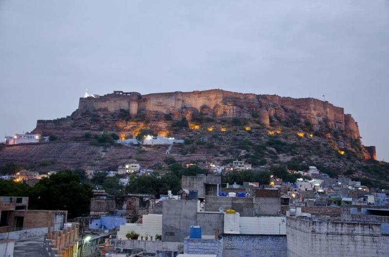 Hem Guest House (هم گست هاوس) General view