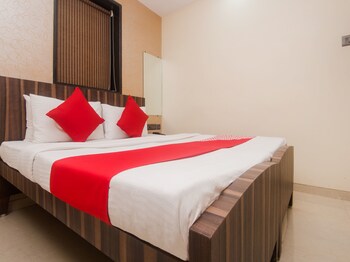 Oyo 16470 Shalimar Guestroom