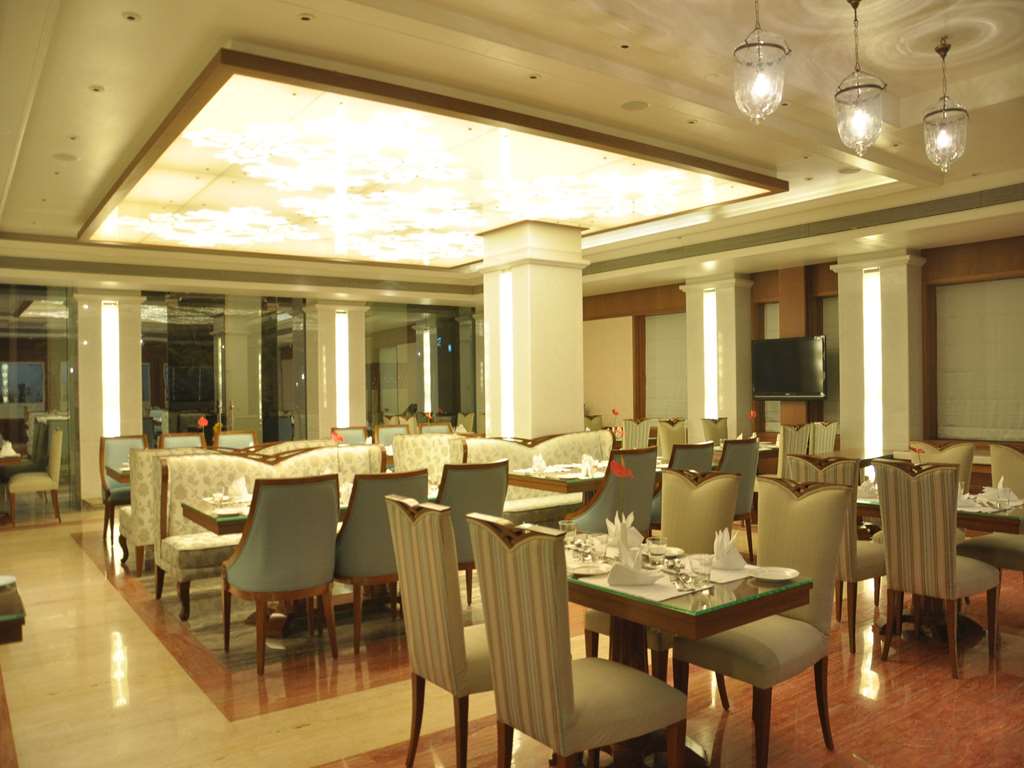 Royal Tulip Navi Mumbai F B main Image
