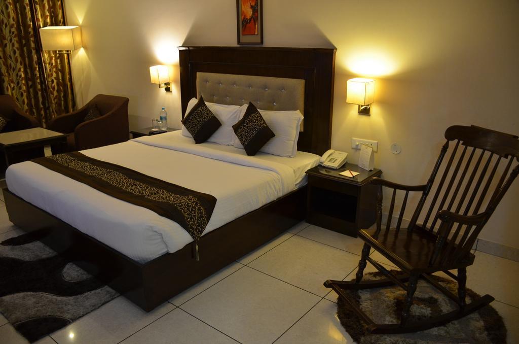 Deventure Hotel 