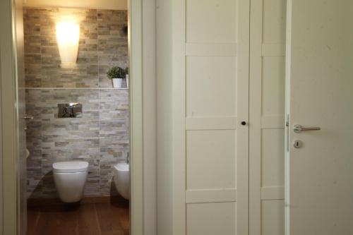 Dolomiti Di Brenta House 2 Hotel Description