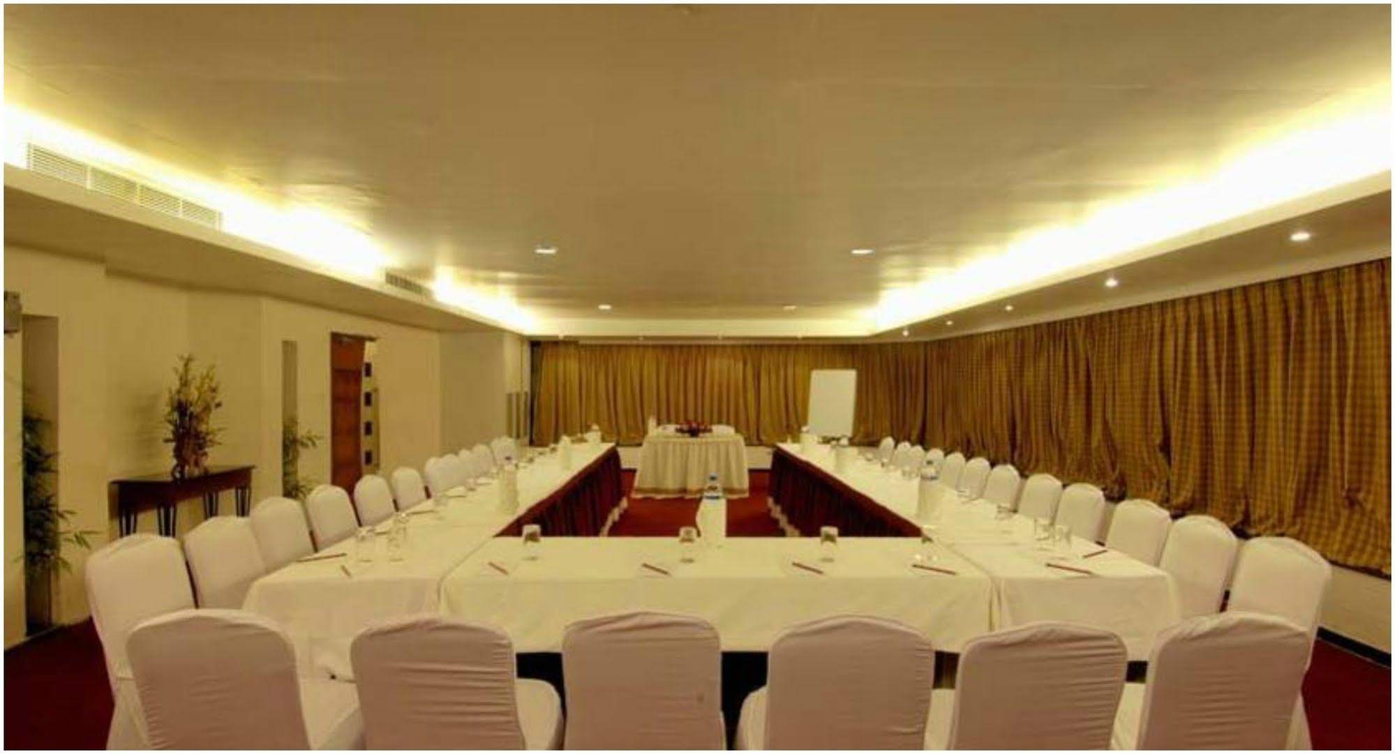 Ramee Guestline Hotel Juhu 
