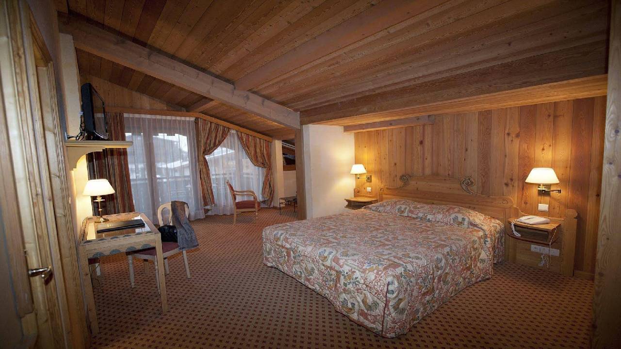 Hotel Le Samoyede (هتل ل ساموید) 