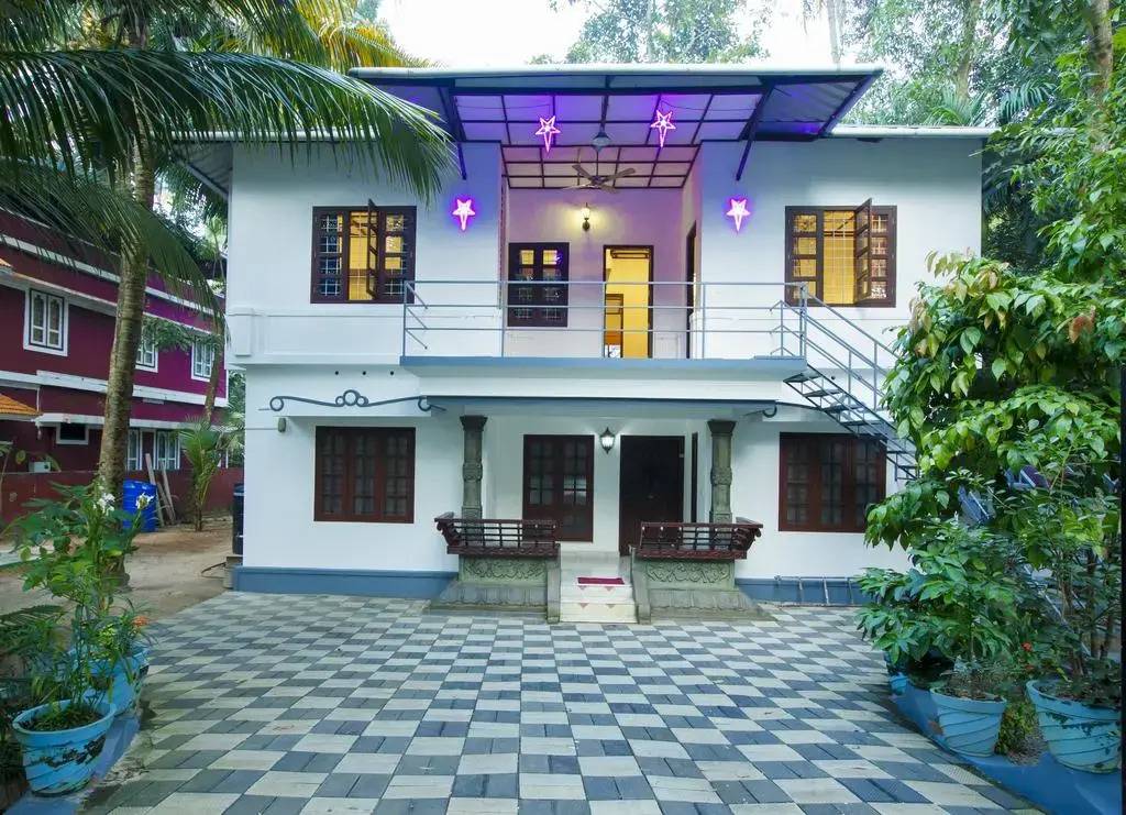 Marari White Home 