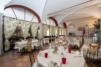 Affittacamere Piazza Restaurant