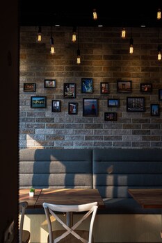 3jd.home Lobby Sitting Area