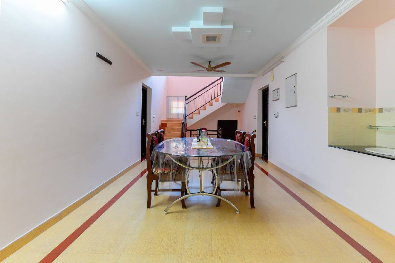 Oyo 10502 Hotel Villa Brook 