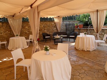 Antica Pieve B&b Outdoor Banquet Area