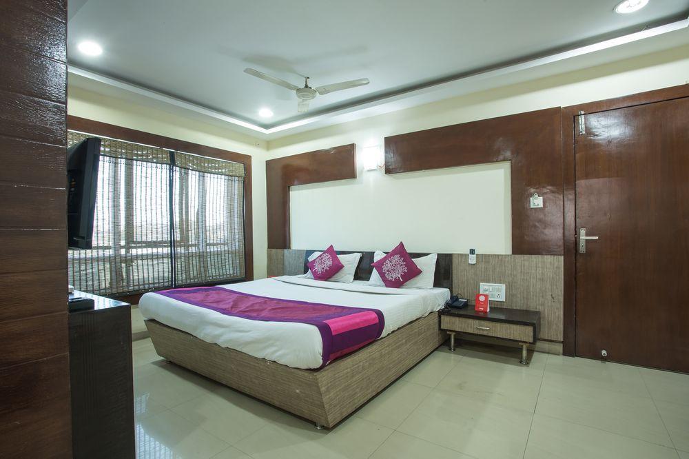 Oyo 5738 Hotel Lords Inn 