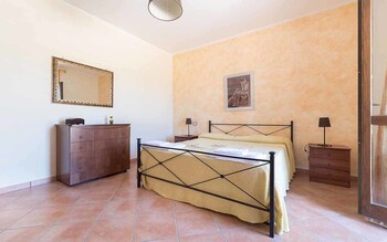 Villa Le Torrette Guestroom