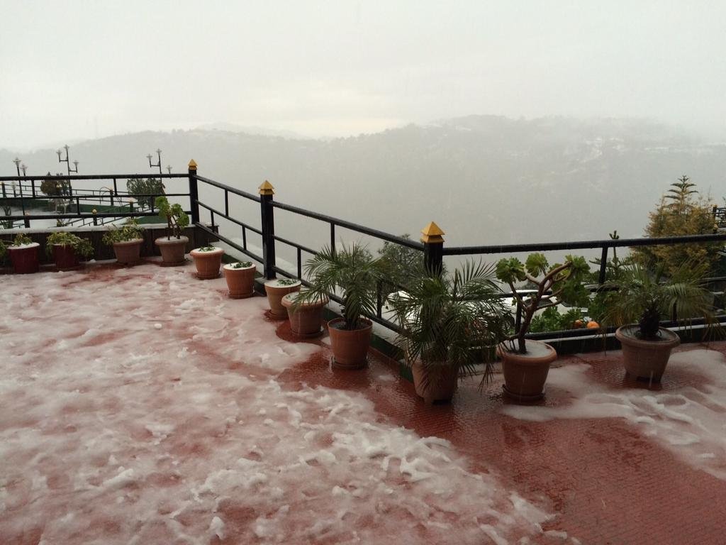Hotel Barog Heights 