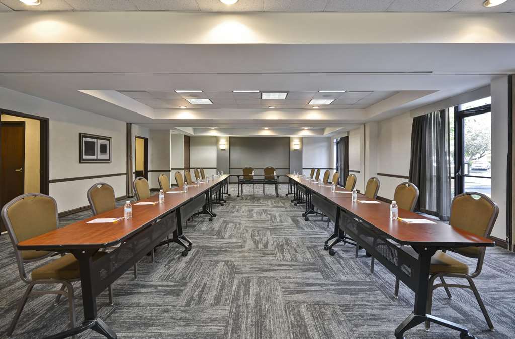 Hyatt Place Miami Airport West Doral - photo 2