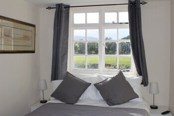 The Chainbridge Inn ( چینبریدج این) Guestroom
