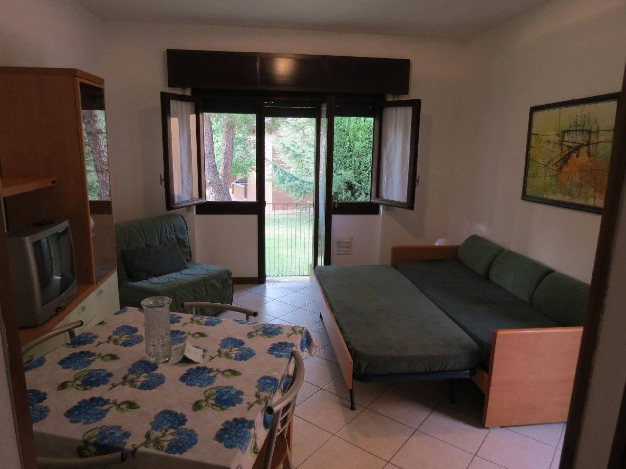 Appartamenti Punta Grò (آپارتامنتی پونتا گرò) 