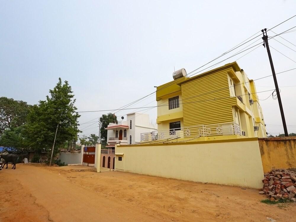 Oyo 2973 Omran Villa 