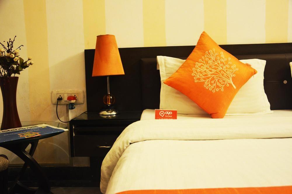 Oyo Rooms Huda Metro Station 
