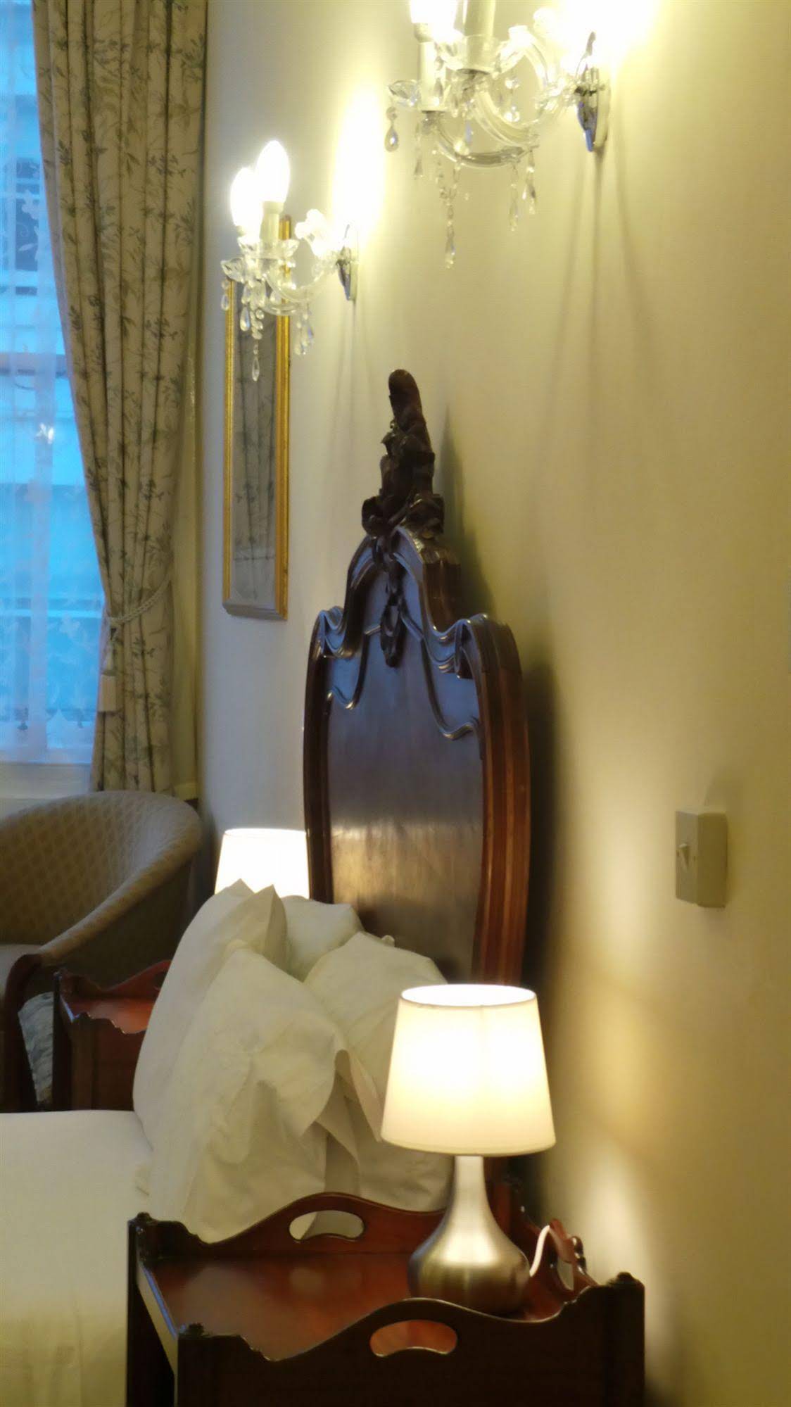 Vernon Guesthouse (ورنون گست هاوس) 