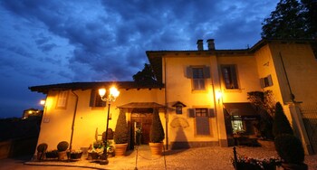 Hotel Villa Beccaris Hotel Front - Evening/Night