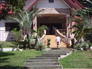 Villa Magallanes (ویلا ماگالانس) 