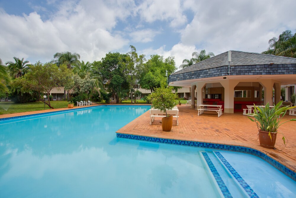 Sundown Country Estate