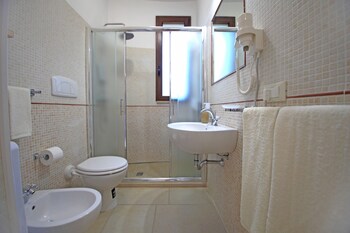 I Furneddhri Bathroom