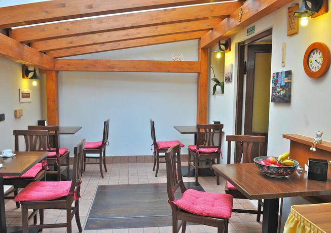 Hotel Cortina Bar/Restaurant