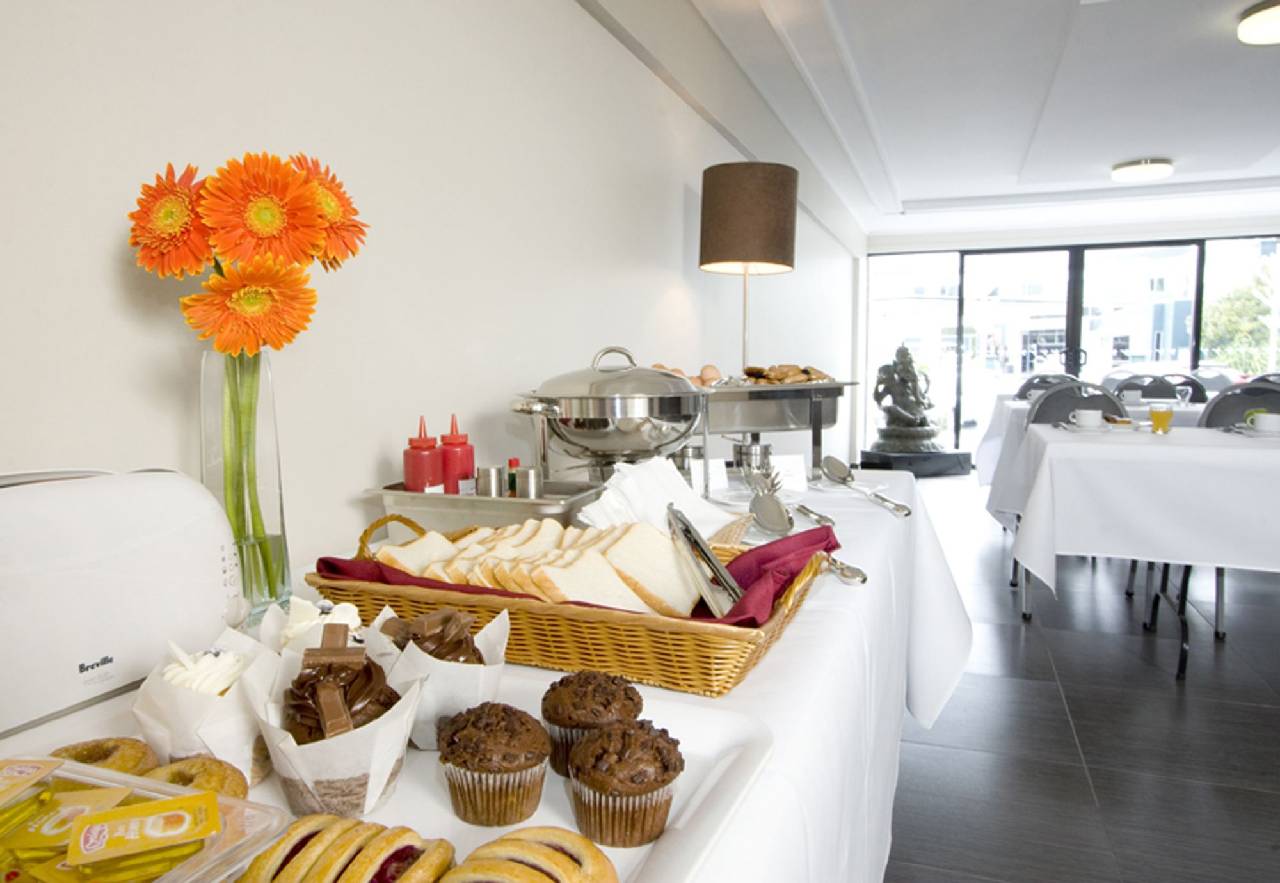 Apollo Hotel Rotorua (آپولو هتل روتوروا) 