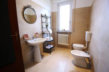Bed And Breakfast D&d Bathroom