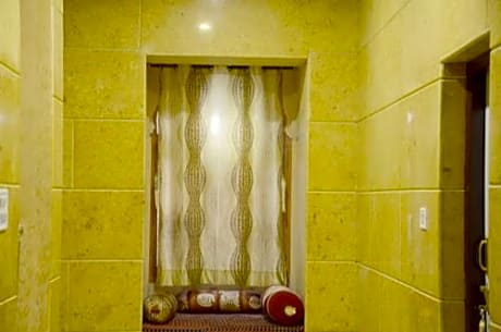 Hotel Qutub Villa 
