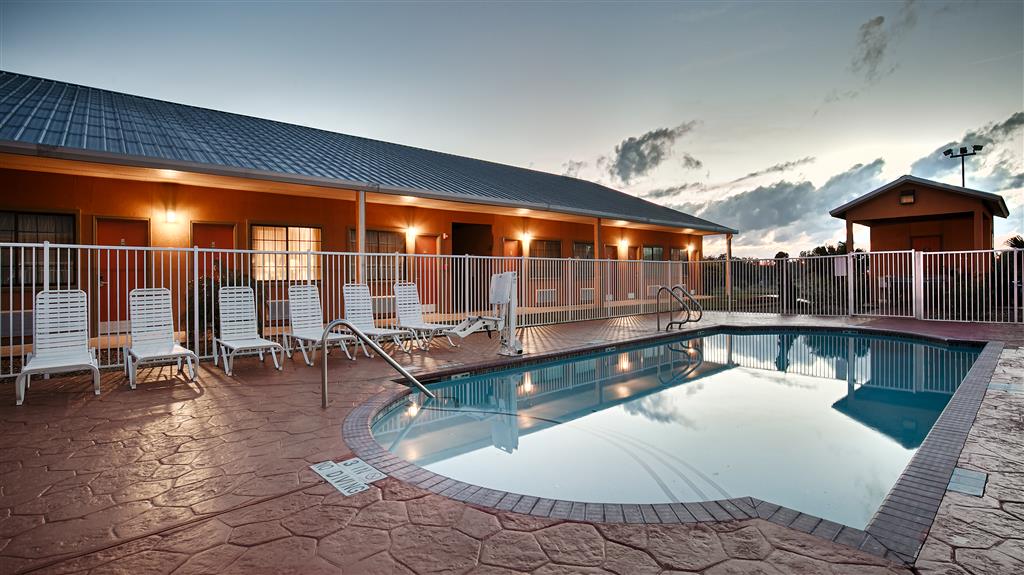 Best Western Hebbronville Inn - photo 3