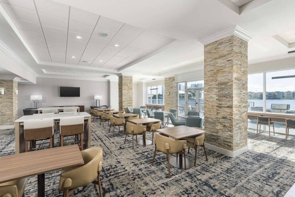 Homewood Suites Miami Airport Blue Lagoon - photo 3