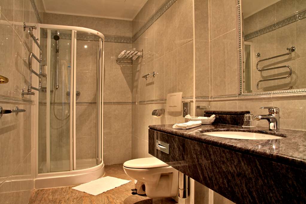 Esplanade Spa & Golf Resort Bathroom 1_TOP CCL Hotel Esplanade Spa and Golf Resort Marienbad