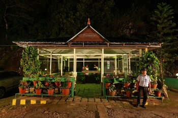 Deshadan Mountain Resort Reception