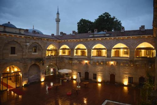 Merzifon Tarihi Taşhan Hotel (مرزیفون تاریهی تاşهان هتل) 
