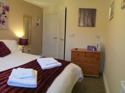 The Courtyard Rooms 