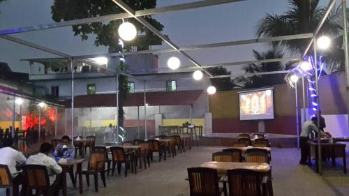 Hotel Veer Residency 