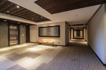 Two Seasons Coron Bayside Hotel (توو سیزنس كورون بیسید هتل) Hallway
