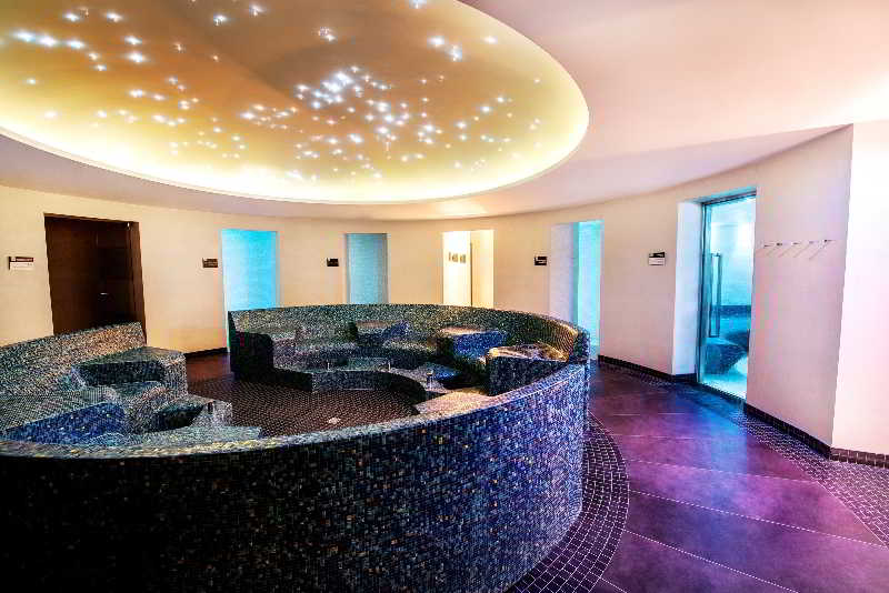Arlamow Hotel Sports and Entertainment
