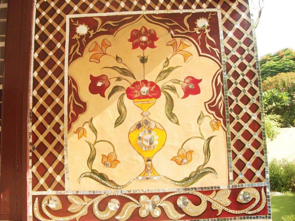 Hathroi Palace Guest House 