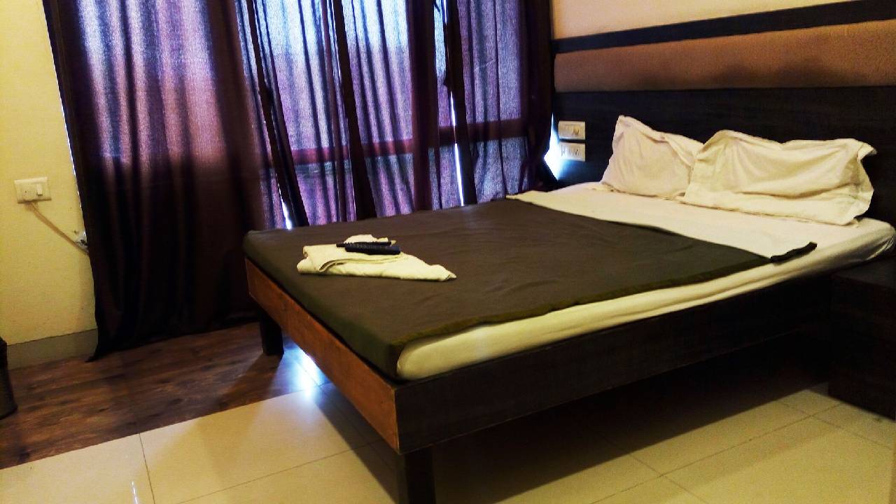 Phoenix Hotel 
